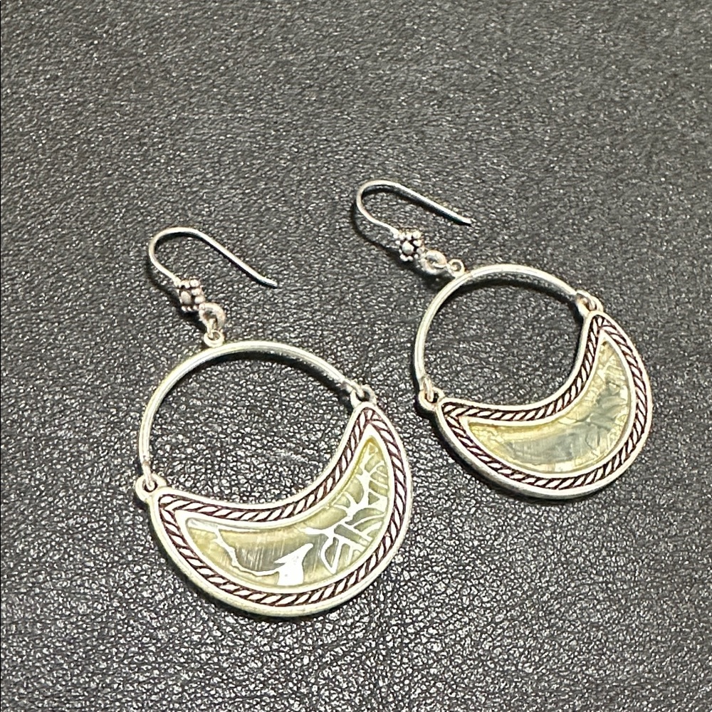 LC Lauren Conrad Dangle Etched Enamel Silver Tone Vintage Earrings